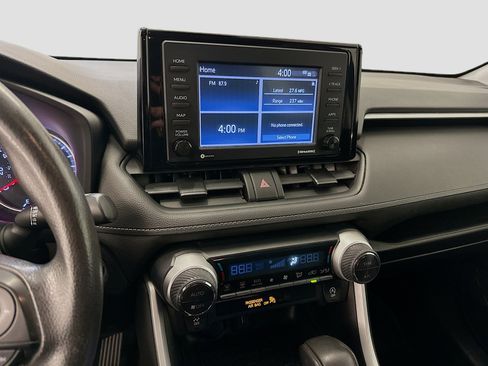 Used 2021 Toyota RAV4 XLE AWD/4WD image 26
