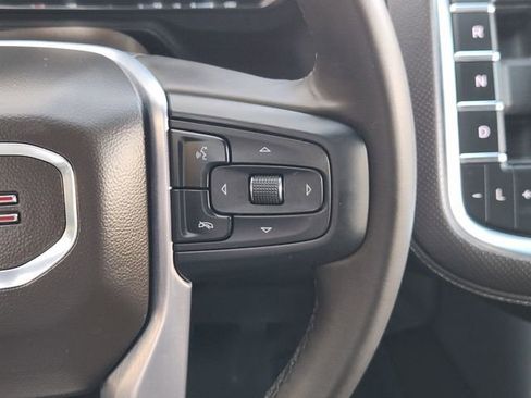 Used 2024 GMC Yukon SLT image 25