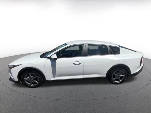 Used 2025 Kia K4 FWD image 10
