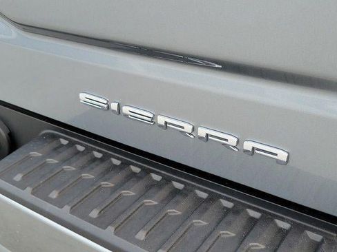 Used 2024 GMC Sierra 1500 Denali Ultimate AWD/4WD image 8