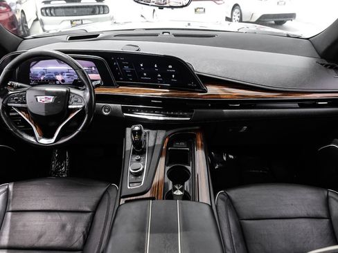 Used 2021 Cadillac Escalade ESV Premium Luxury w/ Performance Package RWD image 11
