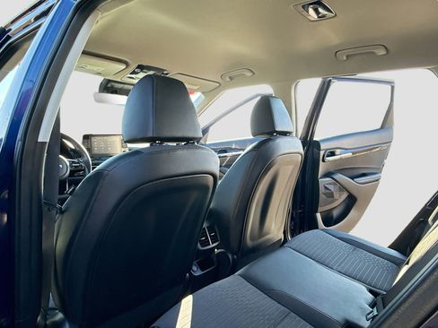 Used 2023 Kia Seltos S image 6