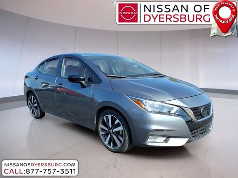Used 2021 Nissan Versa SR w/ Convenience Package FWD image 1