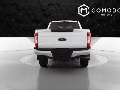 Used 2017 Ford F250 XLT image 4