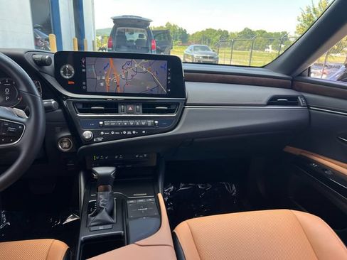 Used 2022 Lexus ES 350 w/ Premium Package FWD image 15