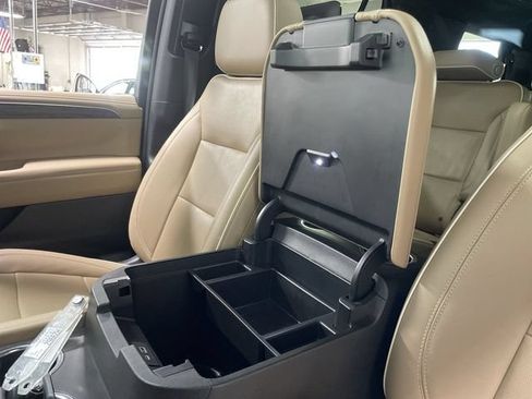 Used 2021 Chevrolet Tahoe Premier AWD/4WD image 21