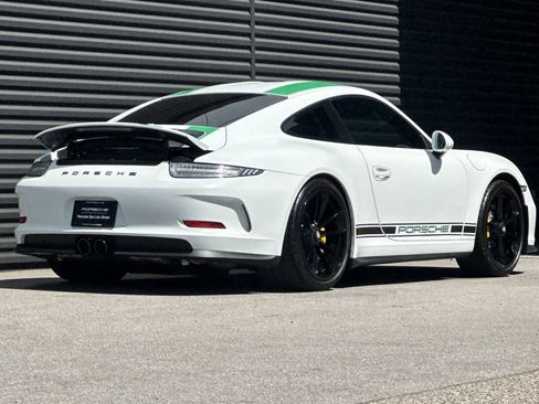 Certified 2016 Porsche 911 R RWD image 8