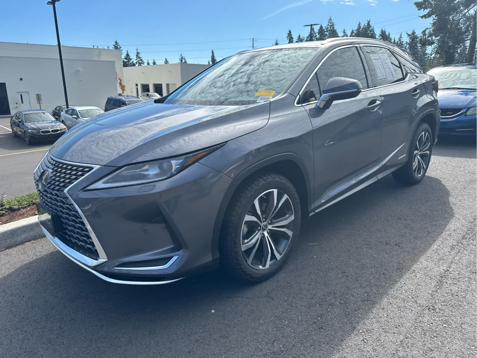Used 2022 Lexus RX 450h AWD w/ Premium Package image 3