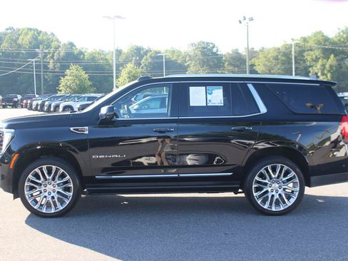 Used 2026 GMC Yukon Denali w/ Sun & Power Step Package AWD/4WD image 4