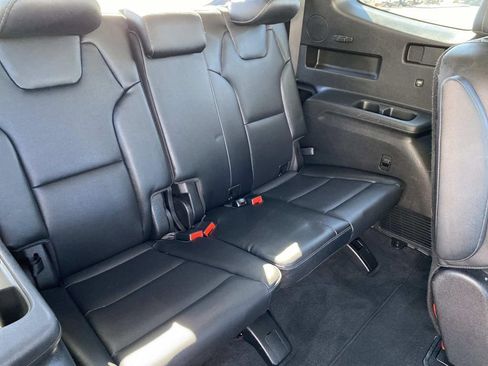 Used 2022 Kia Telluride EX w/ EX Premium Package AWD/4WD image 28