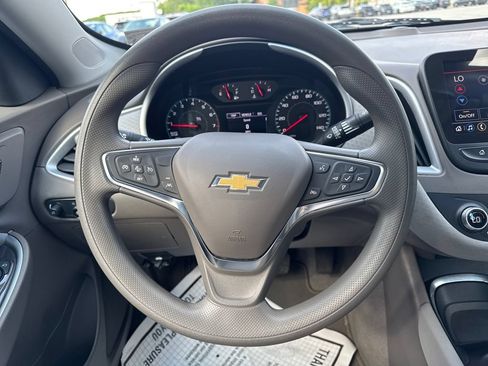 Used 2024 Chevrolet Malibu LT FWD image 18