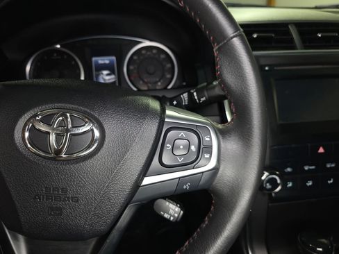 Used 2017 Toyota Camry SE FWD image 31