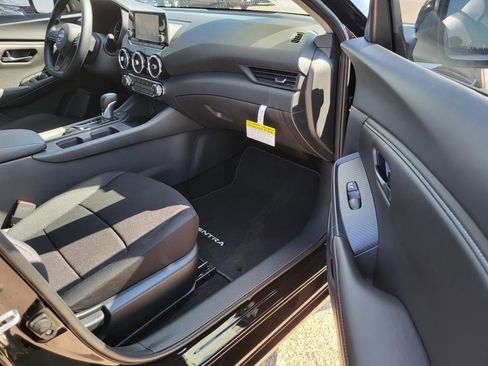 New 2025 Nissan Sentra S image 10