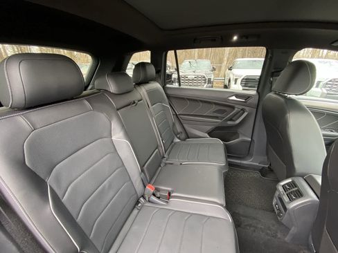 Used 2024 Volkswagen Tiguan SEL R-Line image 25