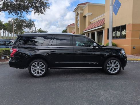 Used 2018 Ford Expedition Max Platinum AWD/4WD image 4