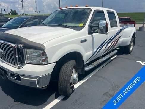 Used 2006 Ford F350 4x4 Crew Cab DRW Super Duty image 1