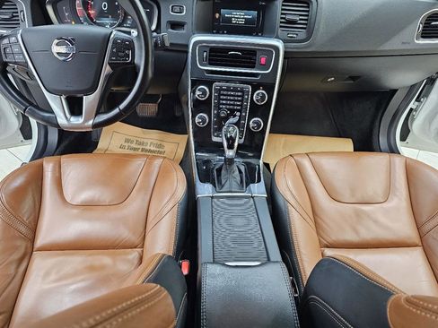 Used 2015 Volvo S60 T6 Platinum image 26