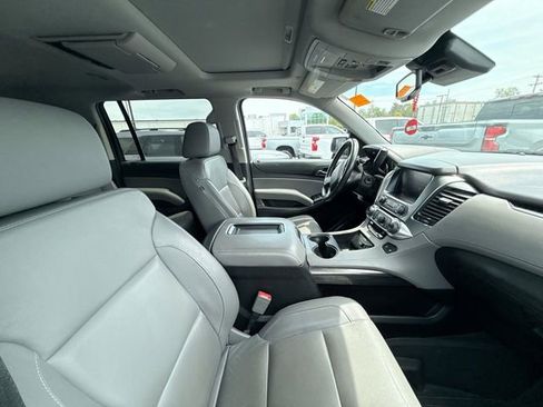 Used 2020 Chevrolet Suburban LT AWD/4WD image 14