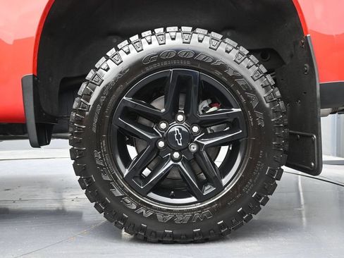 Certified 2021 Chevrolet Silverado 1500 LT Trail Boss w/ Convenience Package II AWD/4WD image 14