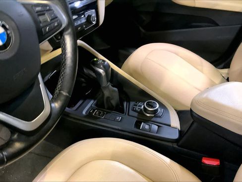 Used 2018 BMW X1 xDrive28i image 16
