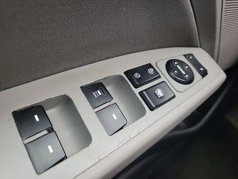 Used 2020 Hyundai Elantra SEL FWD image 27