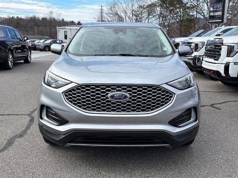 Used 2024 Ford Edge SEL image 3
