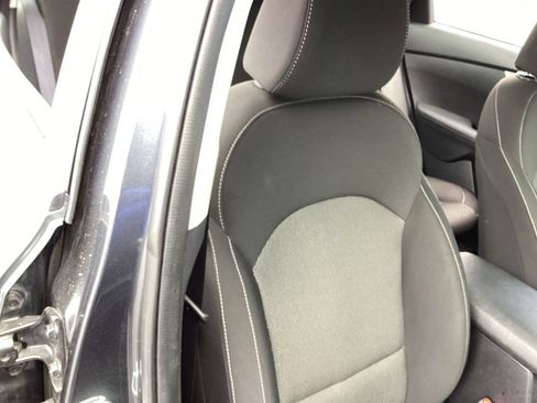 Used 2024 Kia Forte LXS image 16