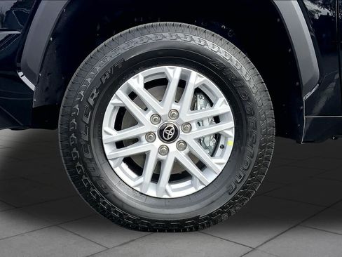 New 2026 Toyota Tundra SR5 AWD/4WD image 11