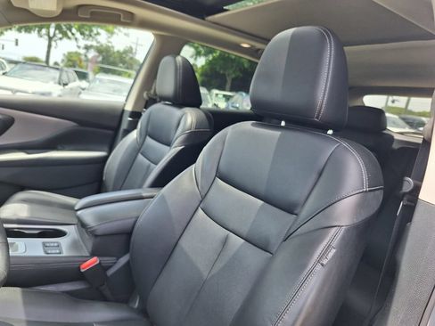 Used 2024 Nissan Murano SL FWD image 11