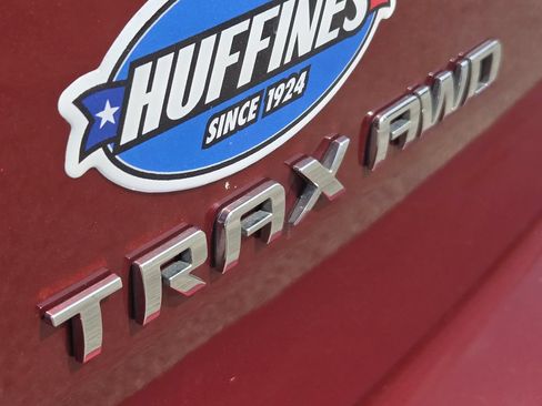 Used 2022 Chevrolet Trax LT w/ Driver Confidence Package AWD/4WD image 11