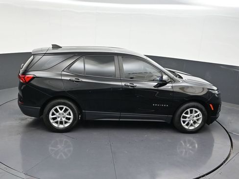 Used 2023 Chevrolet Equinox LS FWD image 22