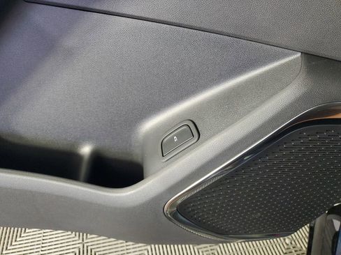 New 2026 Chevrolet Traverse RS image 30