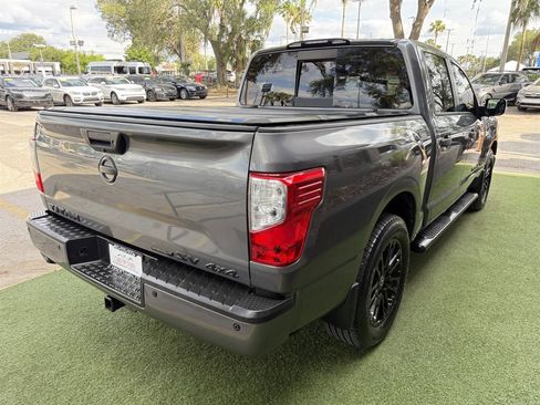 Used 2019 Nissan Titan SV w/ SV Convenience Package AWD/4WD image 8