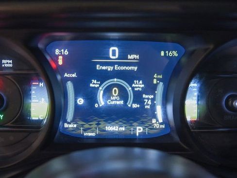 Used 2024 Jeep Wrangler Unlimited Rubicon 4xe image 21