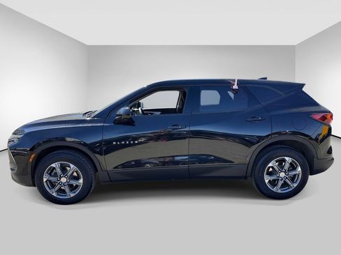 Used 2023 Chevrolet Blazer LT w/ LPO, Cargo Package AWD/4WD image 2