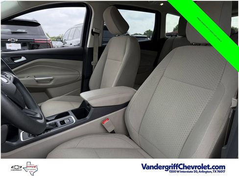 Used 2018 Ford Escape SE FWD image 20