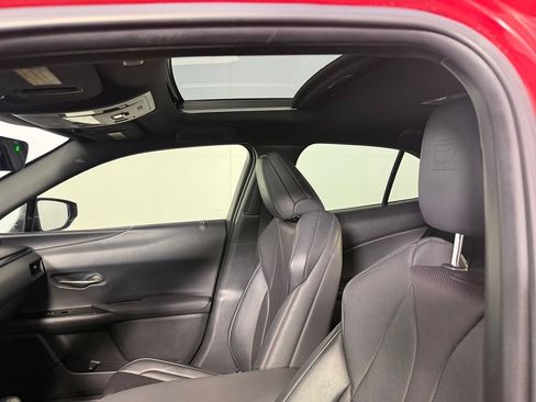 Used 2019 Lexus UX 200 F Sport FWD image 20