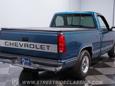Used 1990 Chevrolet Silverado 1500 2WD Regular Cab image 11