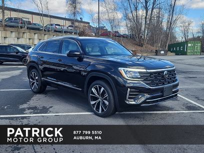 New 2026 Volkswagen Atlas Cross Sport SEL Premium R-Line