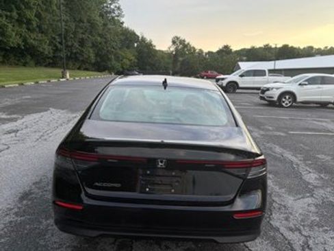 Used 2024 Honda Accord EX image 6