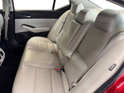 Used 2019 Nissan Altima 2.5 Platinum image 13