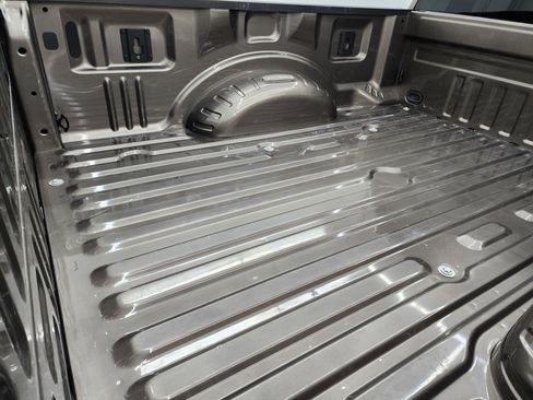 Used 2022 Ford F250 XLT w/ XLT Premium Package image 5