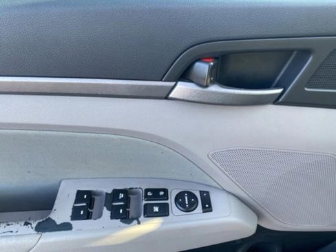 Used 2018 Hyundai Elantra Value Edition image 13