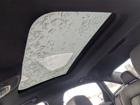 Used 2024 Audi A6 Premium Plus image 17