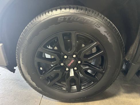 Used 2021 GMC Sierra 1500 Elevation w/ Preferred Package AWD/4WD image 26