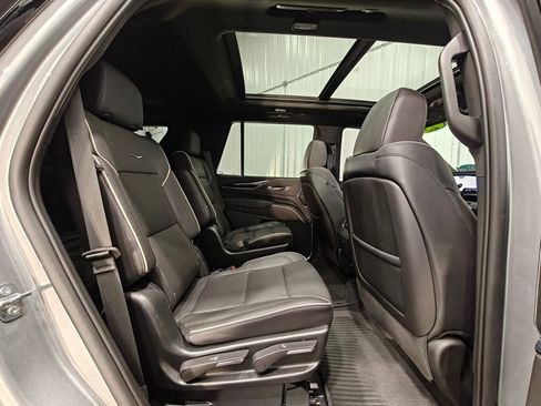 Used 2023 Cadillac Escalade Sport w/ LPO, ONYX Package image 35