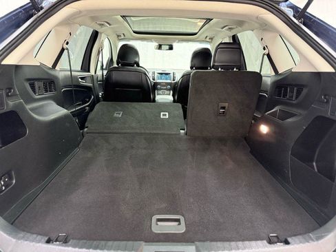 Used 2019 Ford Edge SEL w/ Equipment Group 201A AWD/4WD image 26