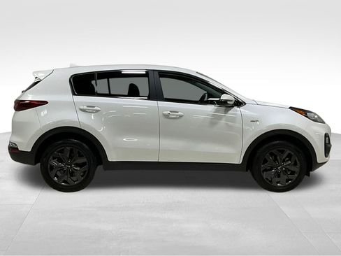 Used 2022 Kia Sportage LX w/ LX AWD Value Edition Package image 4