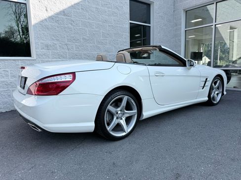Used 2015 Mercedes-Benz SL 550 image 36