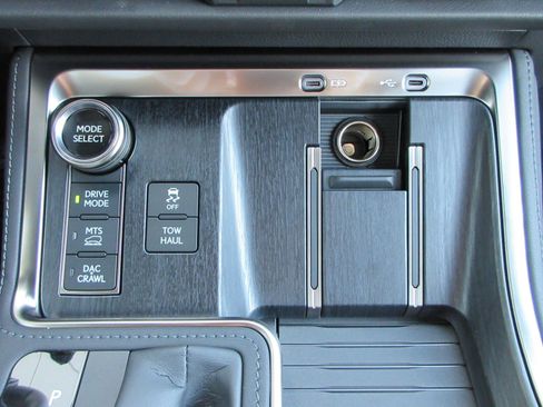 Used 2026 Lexus GX 550 image 46